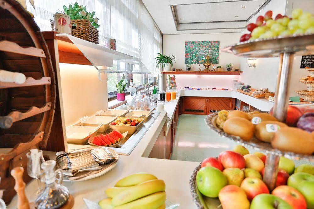 Arotel Best Living Nuernberg Екстериор снимка