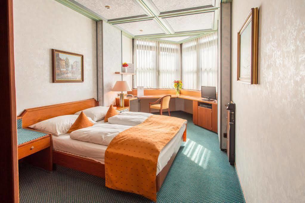 Arotel Best Living Nuernberg Екстериор снимка