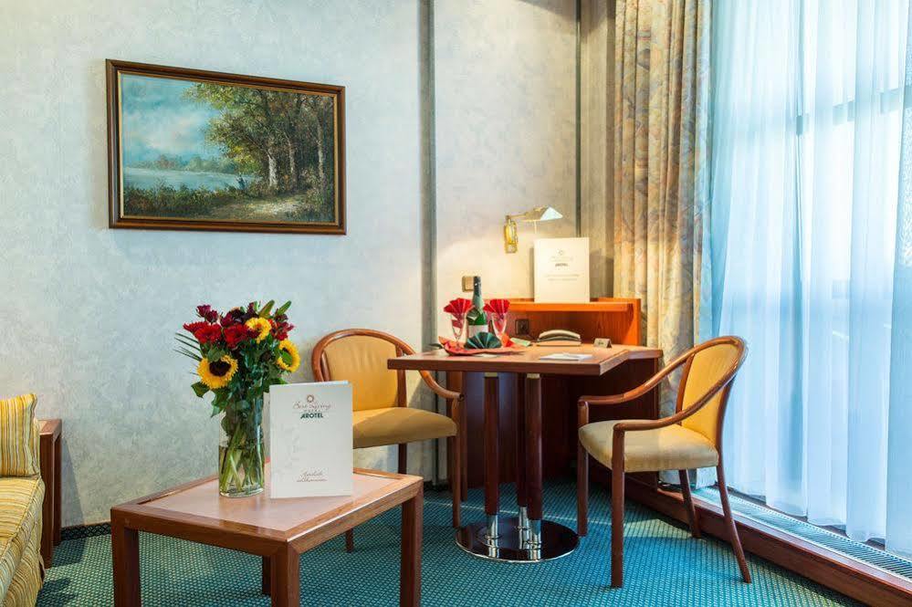 Arotel Best Living Nuernberg Екстериор снимка