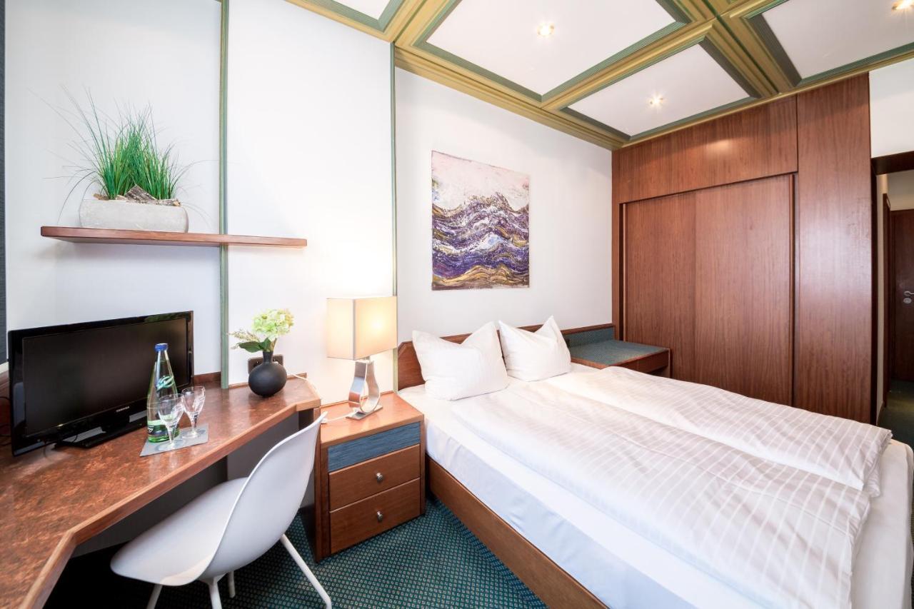 Arotel Best Living Nuernberg Екстериор снимка