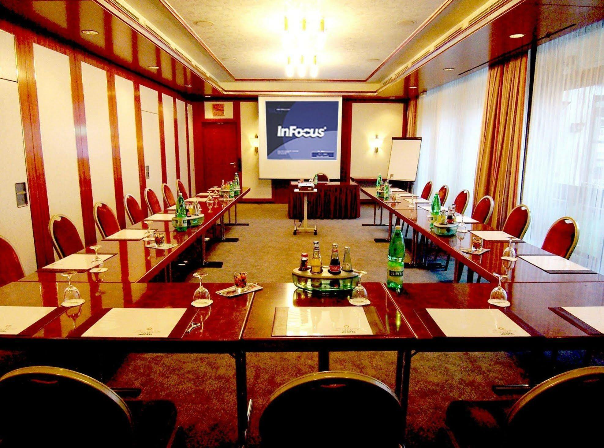 Arotel Best Living Nuernberg Екстериор снимка